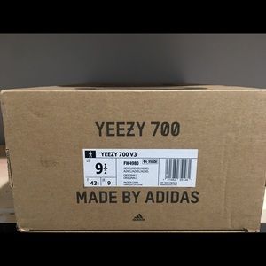 Adidas Yeezy 700 V3 'Azael'  US 9.5
